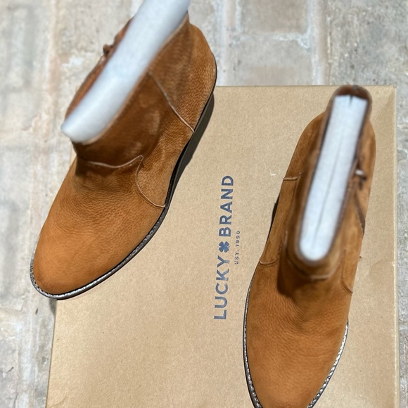 - Lucky Brand Marcos womens 8.5 bootie with box. - Picture 11 of 11